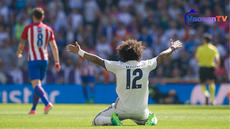 Bí ẩn đằng sau số áo 12 của cầu thủ Marcelo