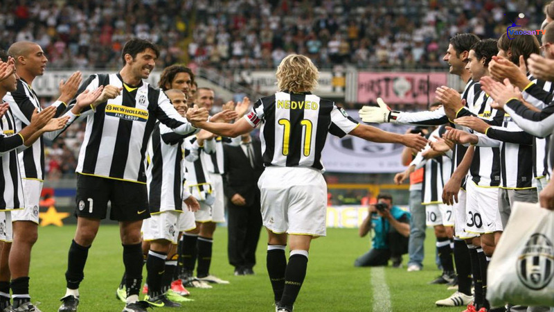 Số Áo Nedved – Biểu Tượng Juventus Và Di Sản Khó Phai Mờ Di sản Nedved để lại sau khi giải nghệ