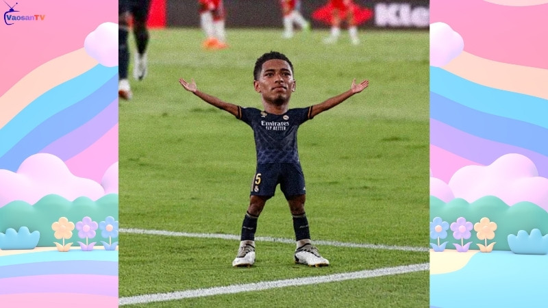 Ảnh chế lại khoảnh khắc ăn mừng của Bellingham do fan tạo