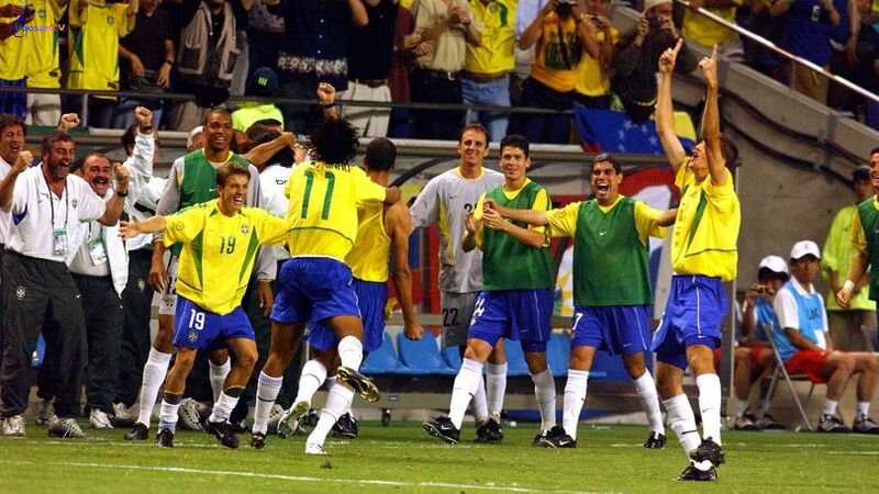 Đội hình giúp Brazil chạm tay cúp vô địch World Cup lần 5