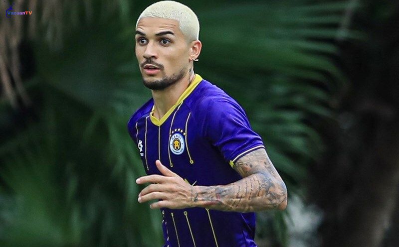 Hendrio (Đỗ Hoàng Hên) để lại dấu ấn mãn nhãn lần đầu ra sân